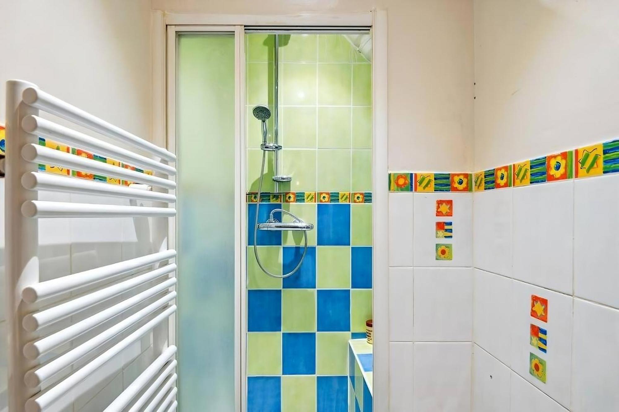 Studio Jaures - Equipped Studio Near Paris With Private Bathroom Montrouge Eksteriør billede